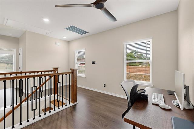 Building Photo - 2101 Steer Creek Pl