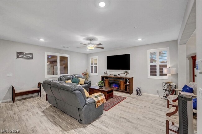 Building Photo - 6391 Montrose Park Ct
