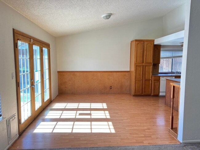 Building Photo - 4520 Pso Hermoso