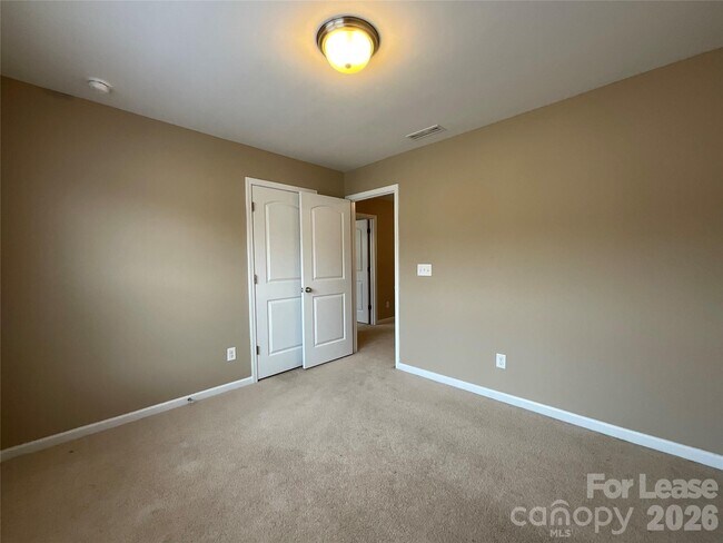 Building Photo - 3830 Broadview Lane