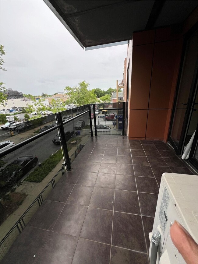 Building Photo - 43-12-43214 214th Pl