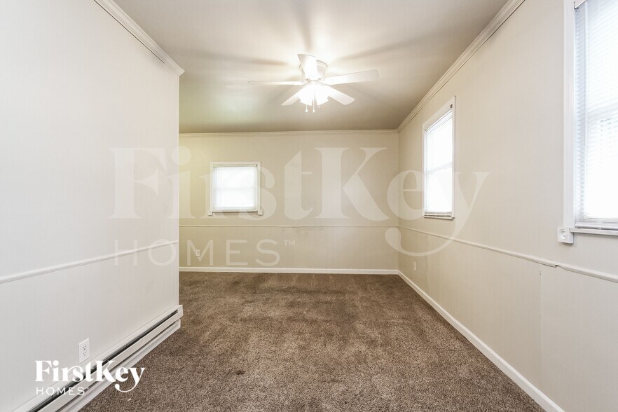 Building Photo - 7320 E 51st St