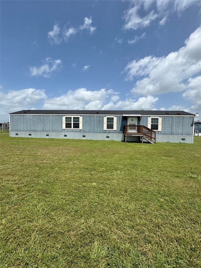 Primary Photo - 7405 New Church Cemetery Rd