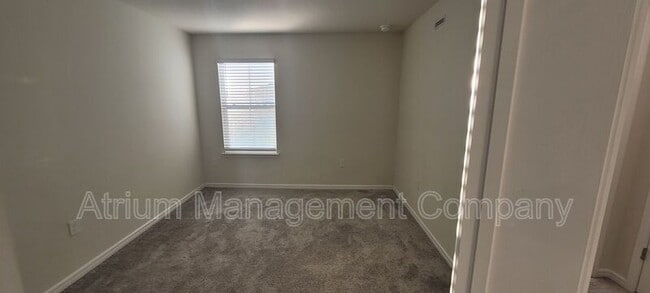 Building Photo - 2759 Fetching Trl