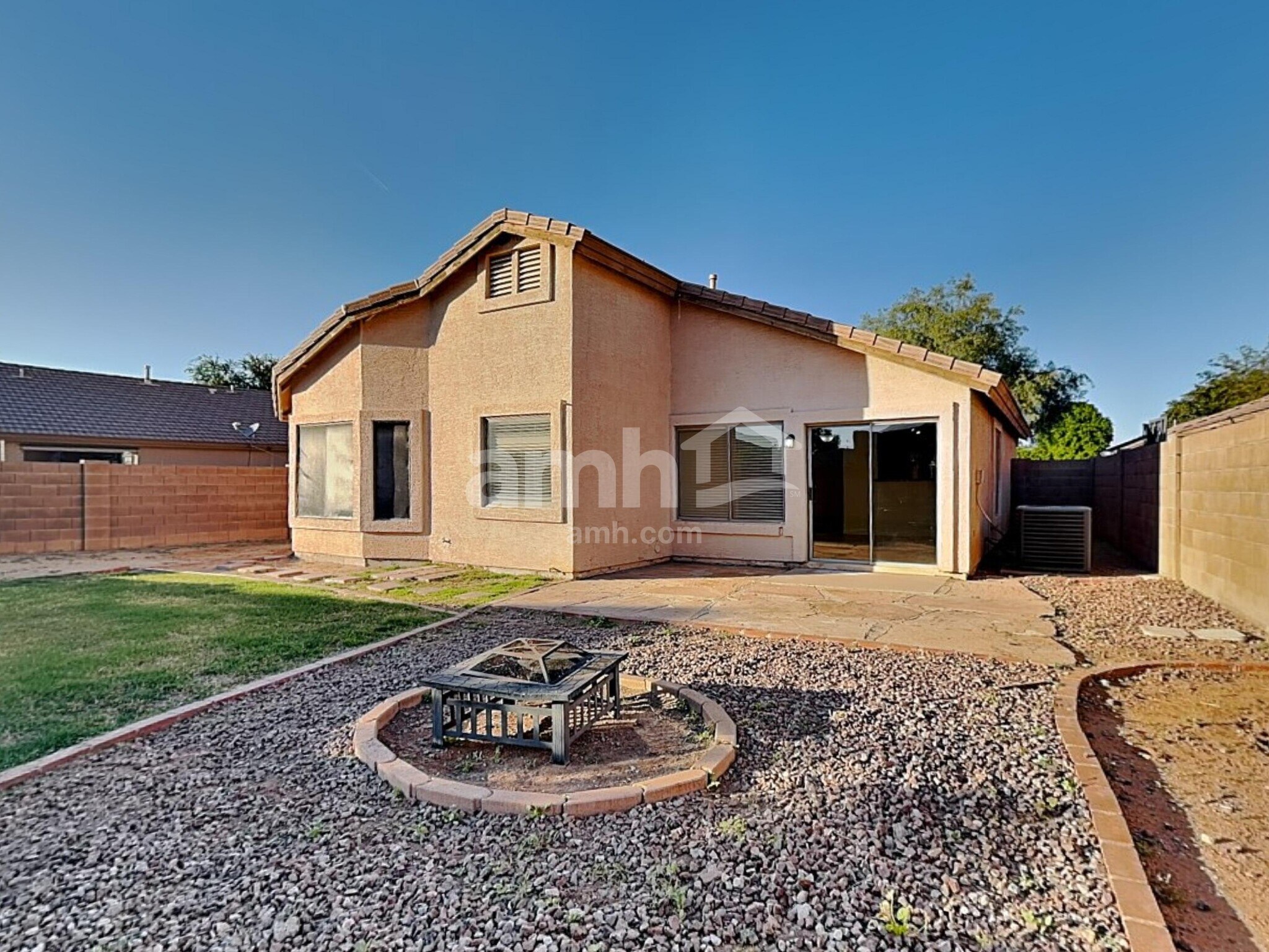 Building Photo - 8703 E Plata Ave