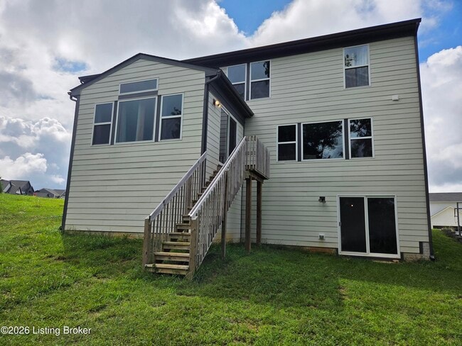 Building Photo - 108 Strawberry Fld Dr