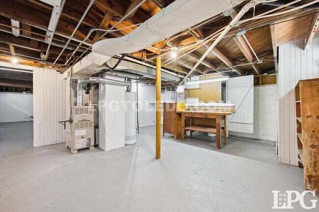Building Photo - 3617 Homewood Ave