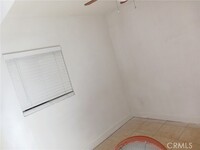 Building Photo - 687 Karesh Ave