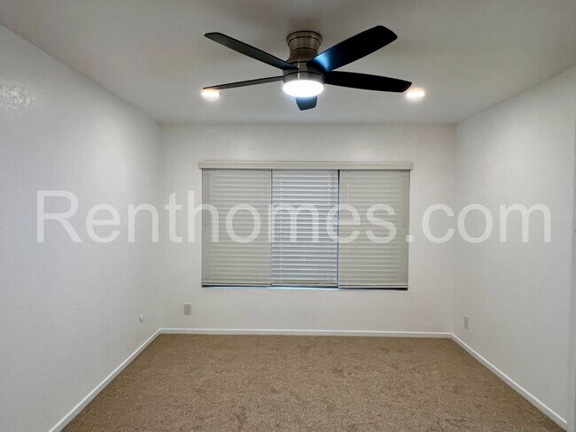Building Photo - 11330 Surco Dr