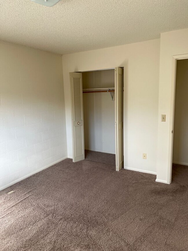 Building Photo - lev107