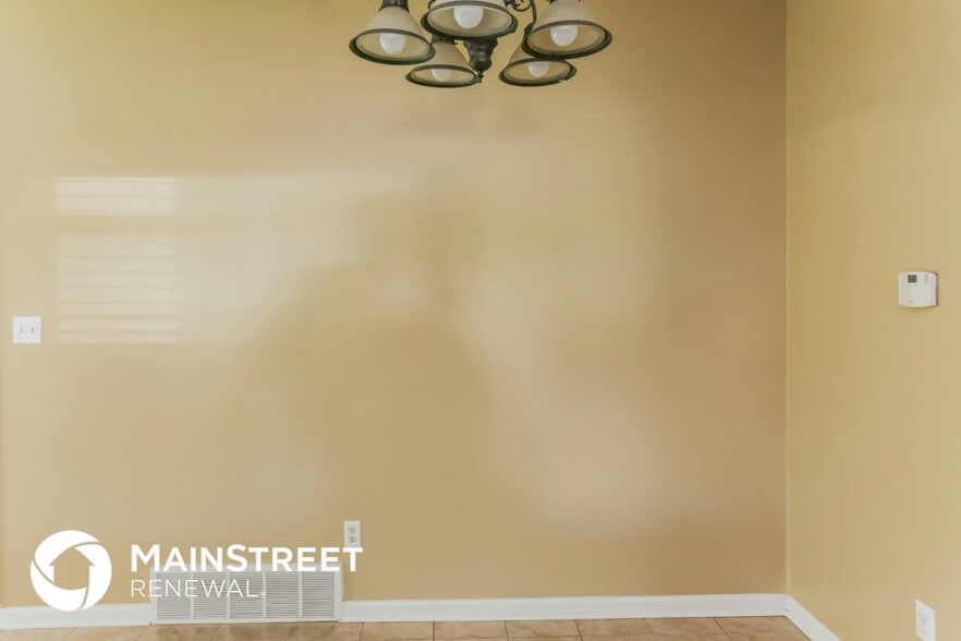 Building Photo - 6338 McClendon Cir S