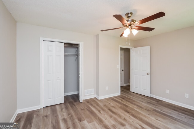 Building Photo - 10106 Stone St NW