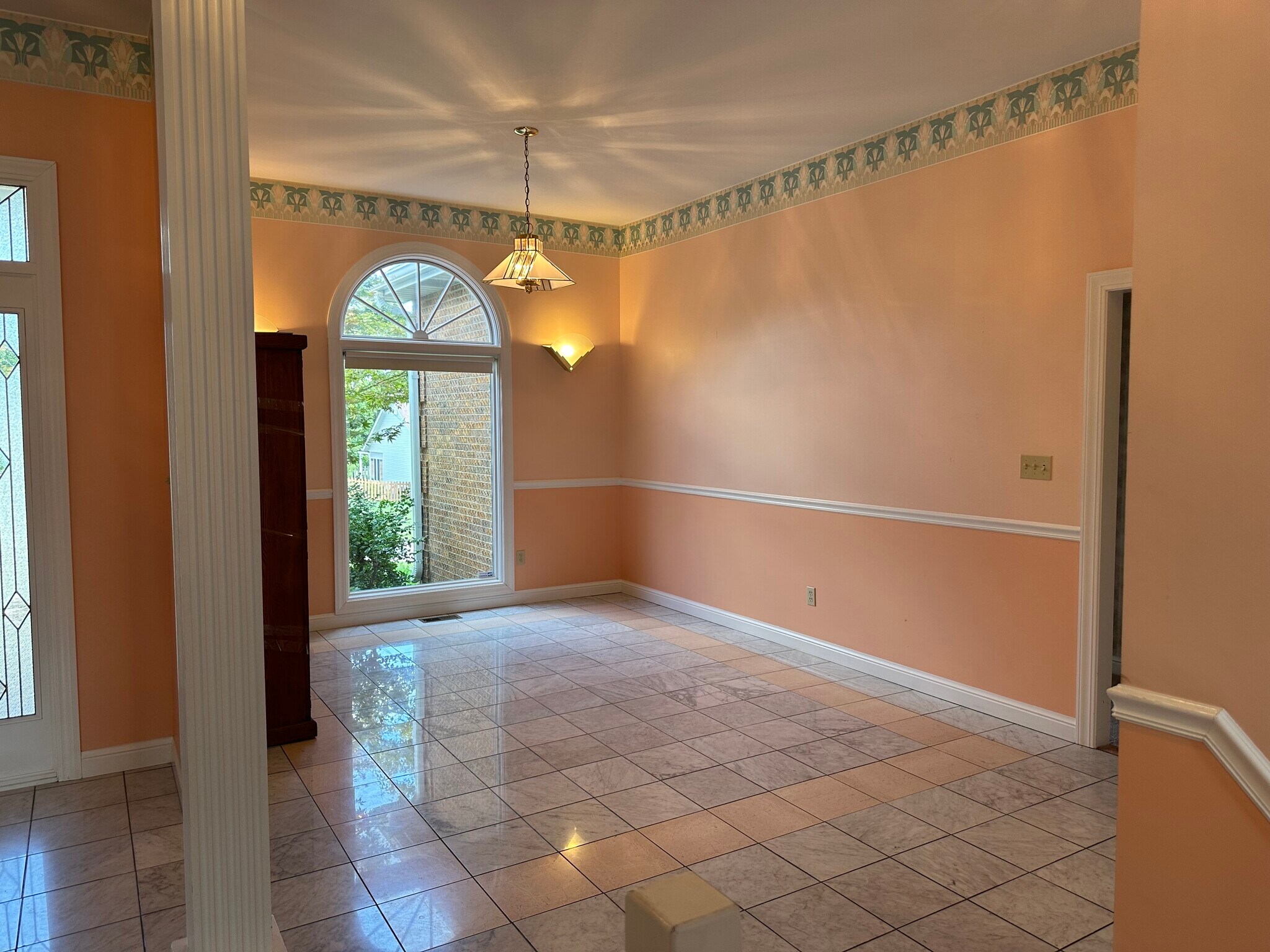 Building Photo - 4 Grayson Ridge Dr