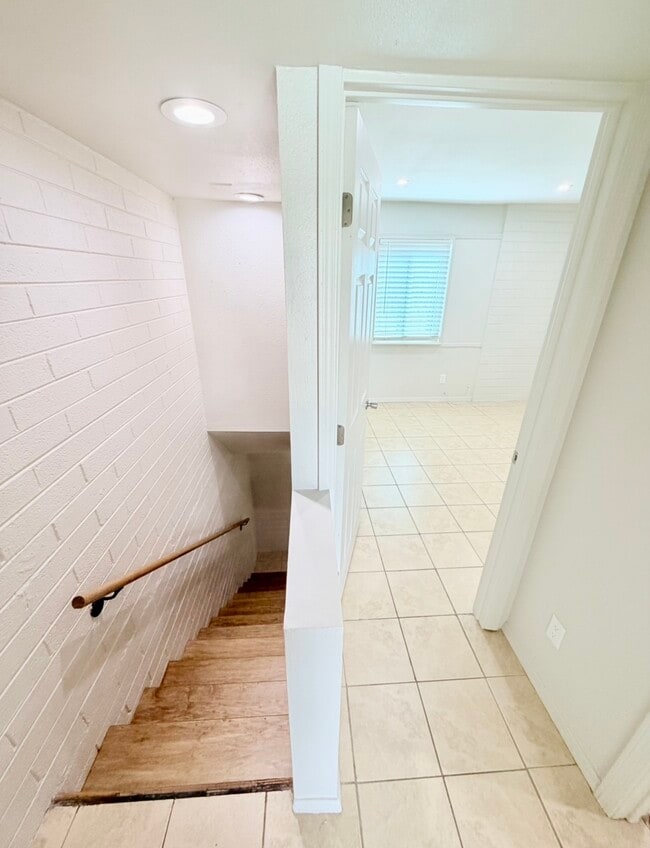 Building Photo - SAGO GARDENS