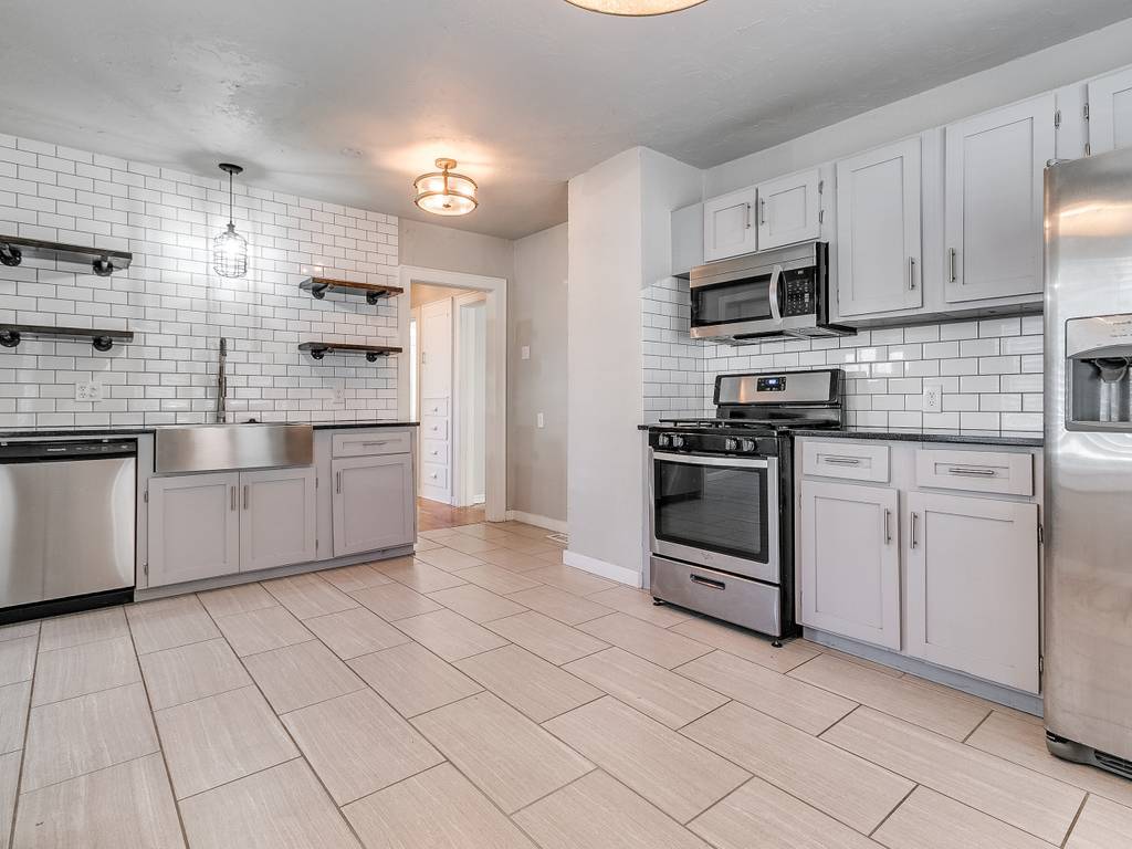 Building Photo - 1205 NW 49th St