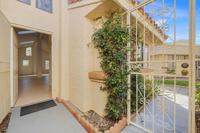 Building Photo - 41710 Colada Ct