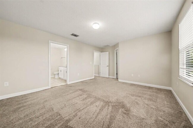 Building Photo - 11118 Longleaf Woods Dr