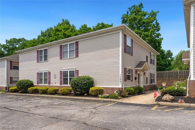 Building Photo - 11531 Riverview Ct