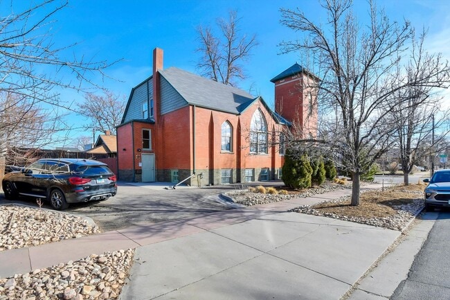 Building Photo - Luxury residence in the heart of Denver’s historic Baker district - 2 bedrooms - 2 Bathrooms - To...