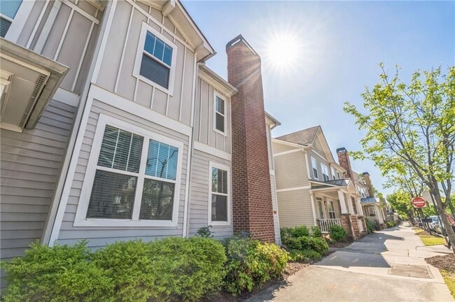 Building Photo - 242 16th St NW