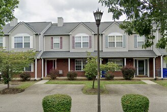 Building Photo - Stone Properties