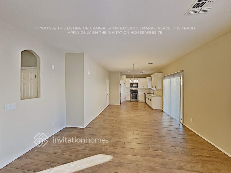 Building Photo - 2554 E Indian Wells Pl