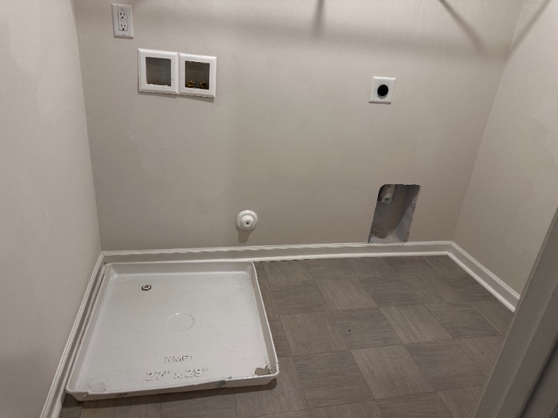 Building Photo - 3696 Waterford Oak Ct