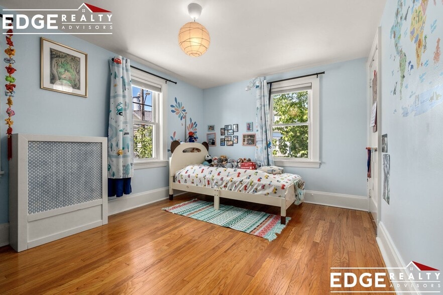 Building Photo - 27 Union St