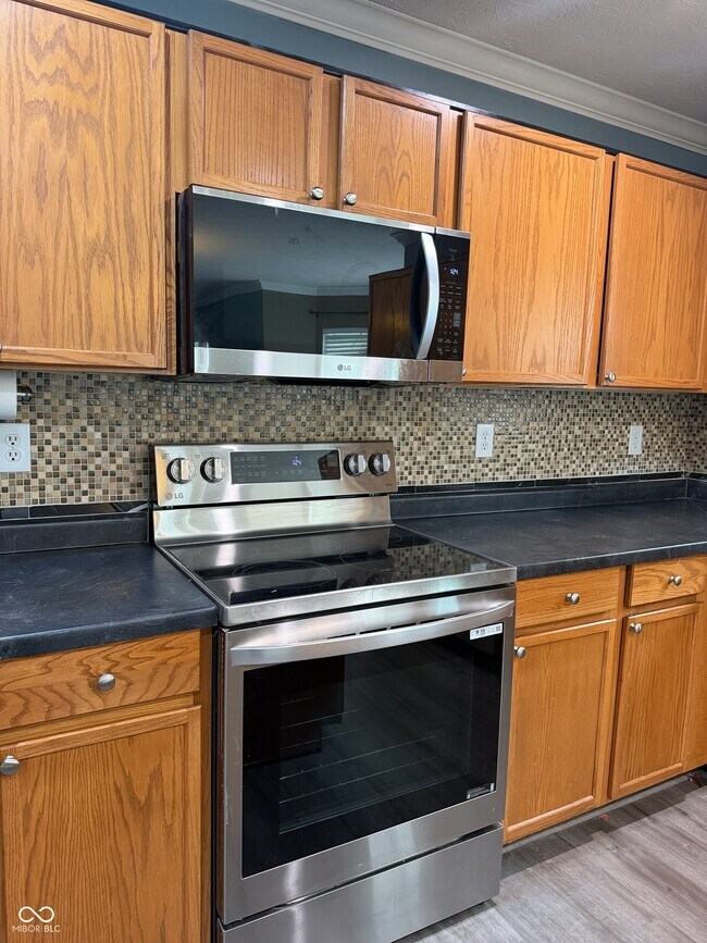 Building Photo - 4410 Viva Ln