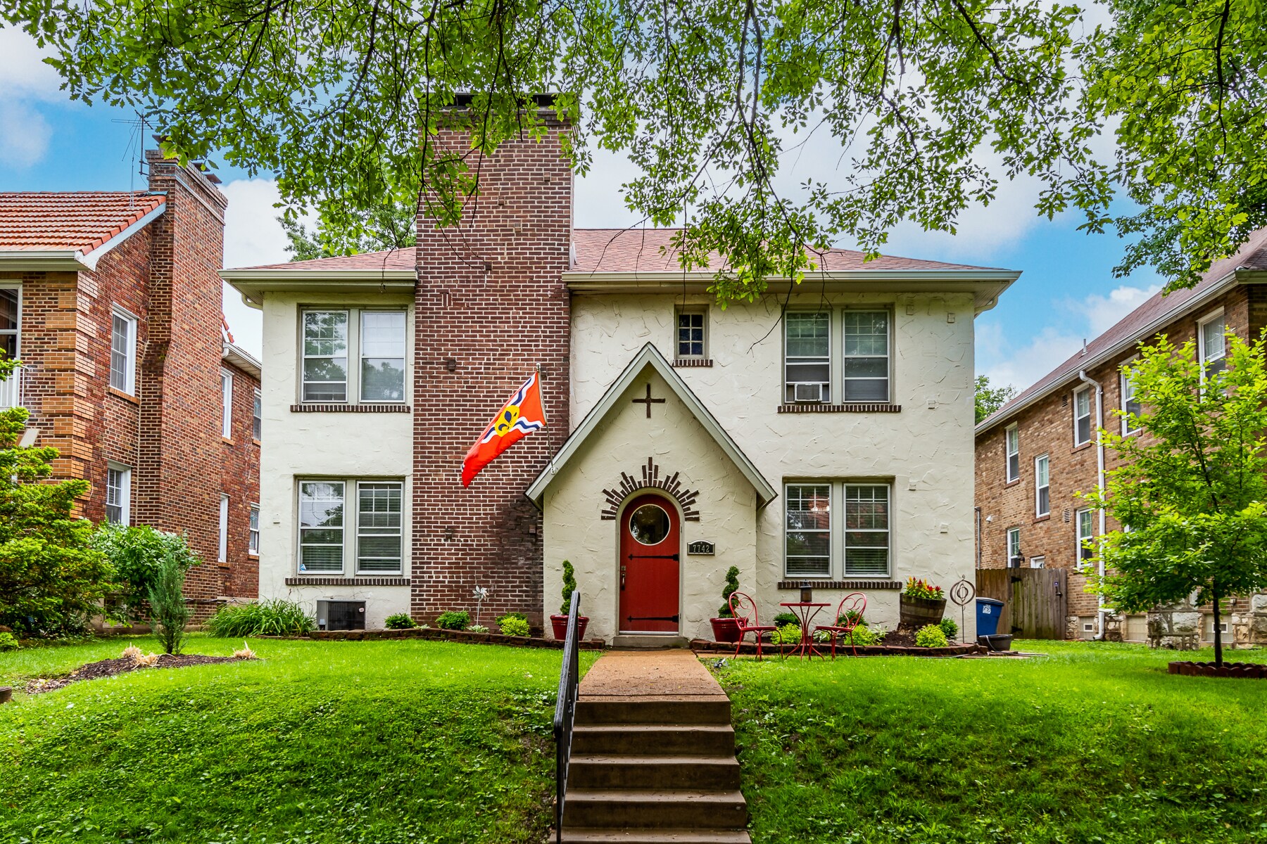 Building Photo - 7742 Delmar Blvd
