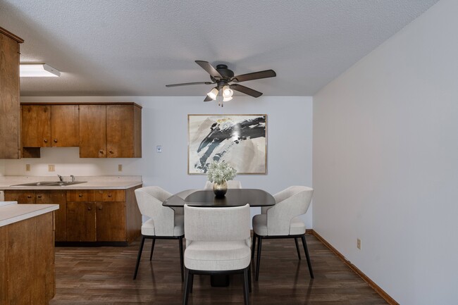 Fargo, ND Windsor Apartments | Dining - Windsor