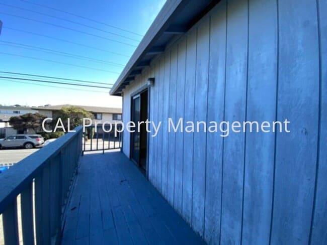 Building Photo - Two bedroom apartment in Seaside, CA