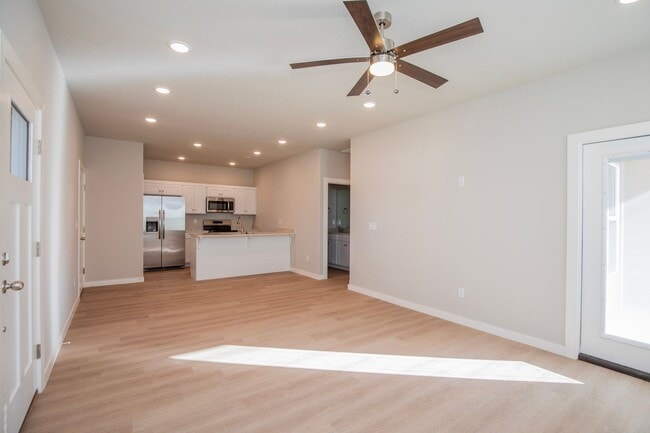 Building Photo - ***90 E. Bottlebrush Bend Unit 1***