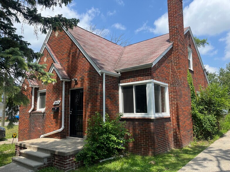 Building Photo - 16609 Edmore Dr