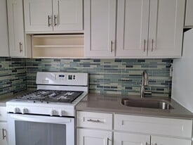 Building Photo - 148 Vanderburgh Ave