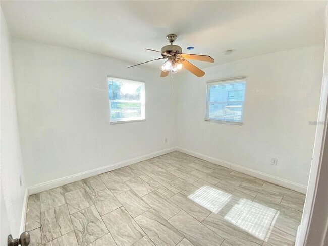 Building Photo - 49 Orange Park Blvd