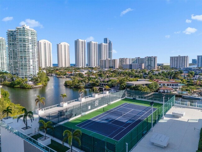Building Photo - 400 Sunny Isles Blvd