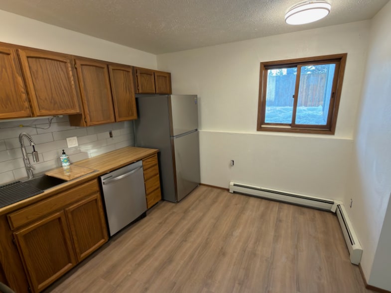 Building Photo - 251 McCarrey St