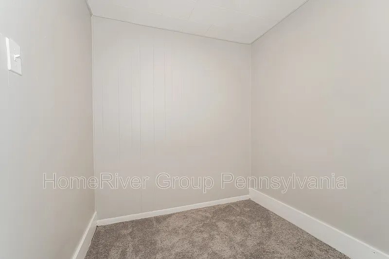 Building Photo - 2413 Collins St