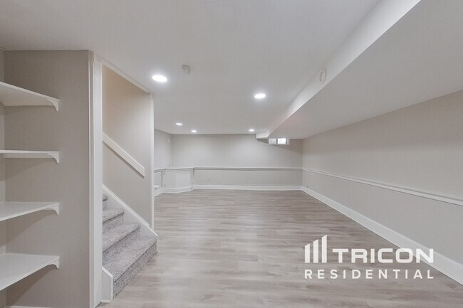Building Photo - 96 Forrest Ct