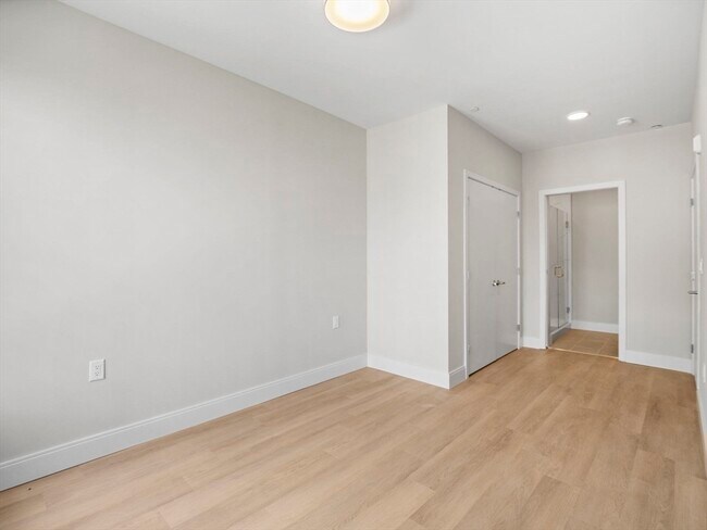 Building Photo - 249 Corey Rd