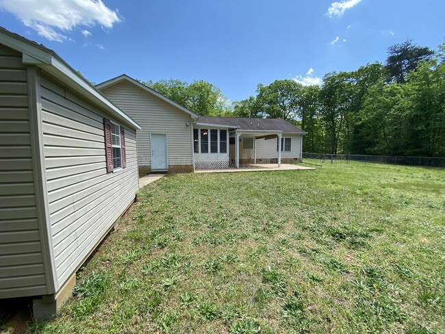 Building Photo - 10207 Battlefield Dr