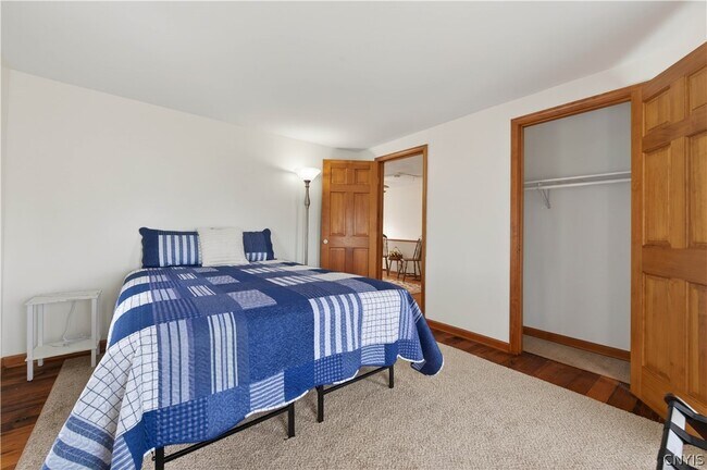 Building Photo - 3756 Oak Hill Rd