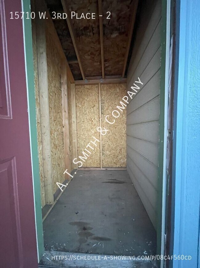 Building Photo - 15710 W 3rd Pl