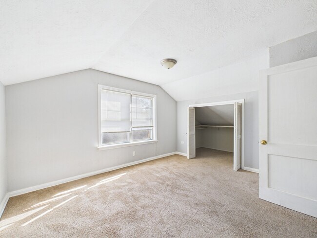 Building Photo - 3814 Luca St