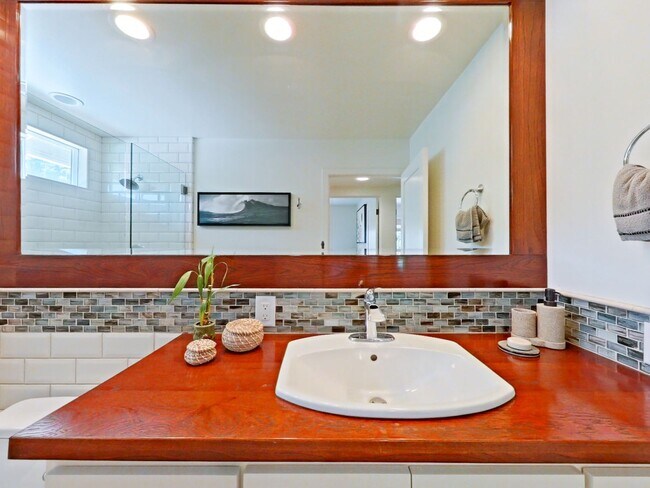 Building Photo - 33702 Calle Conejo