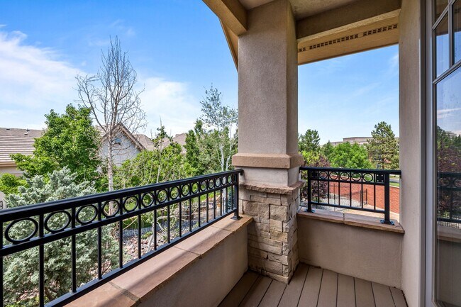 Building Photo - 11 Sommerset Cir