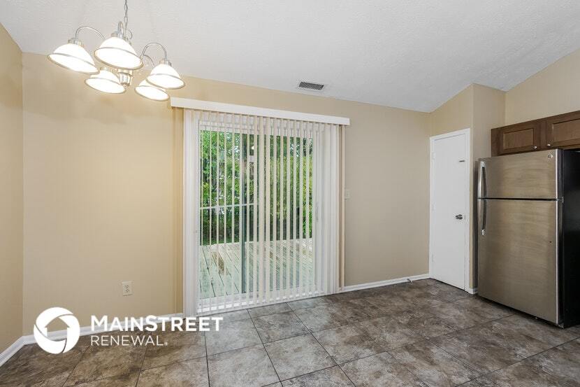 Building Photo - 5866 Parterra Dr