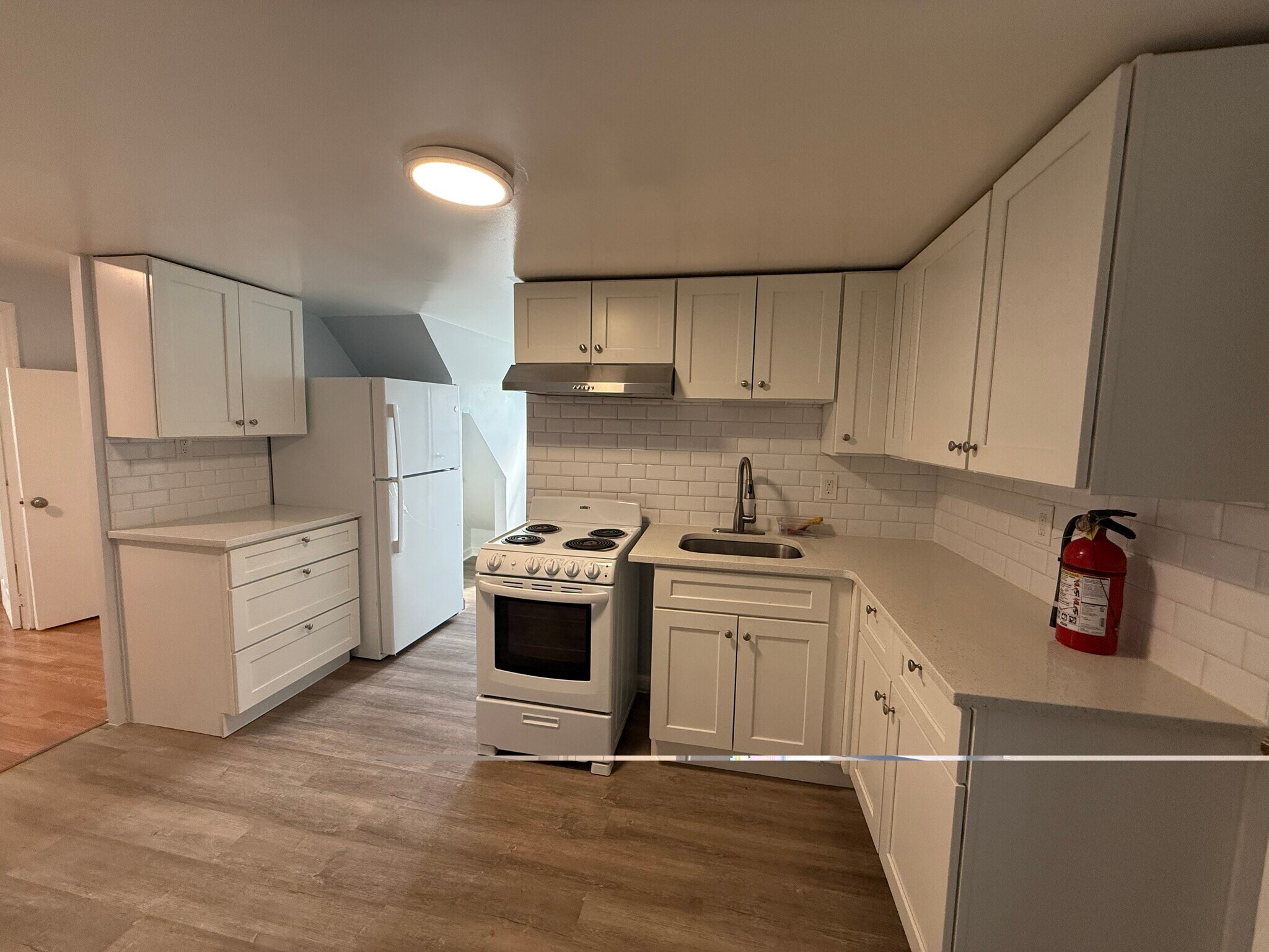 Building Photo - 397 Clifton Ave