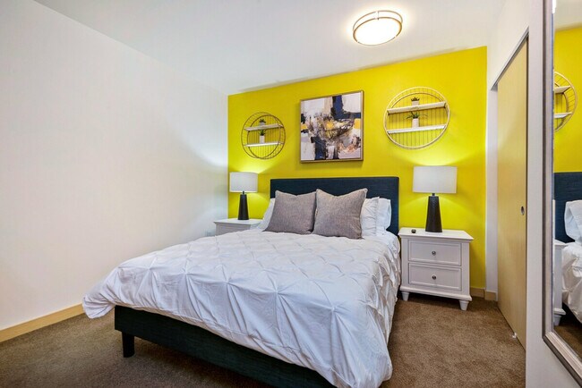 Building Photo - 1636 S McClellan St